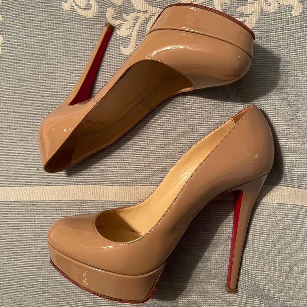 ❌SOLD❌Christian Louboutin Bianca nude heels (resoled)